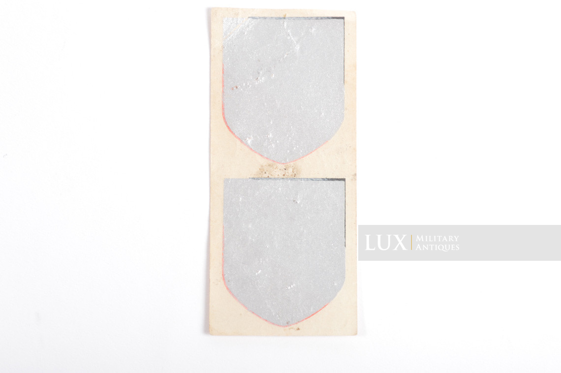 German unapplied combat helmet national shield decals, « Huber Jordan & Koerner » - photo 7