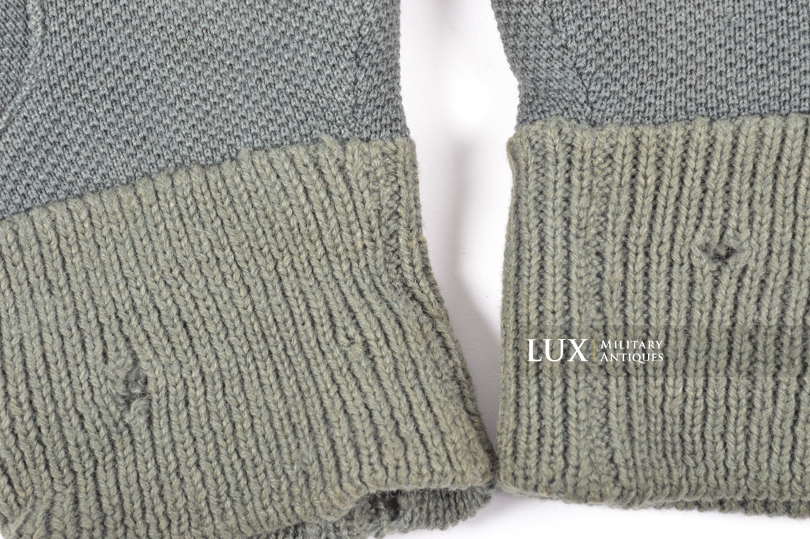 Rare German issued winter combat gloves - photo 10