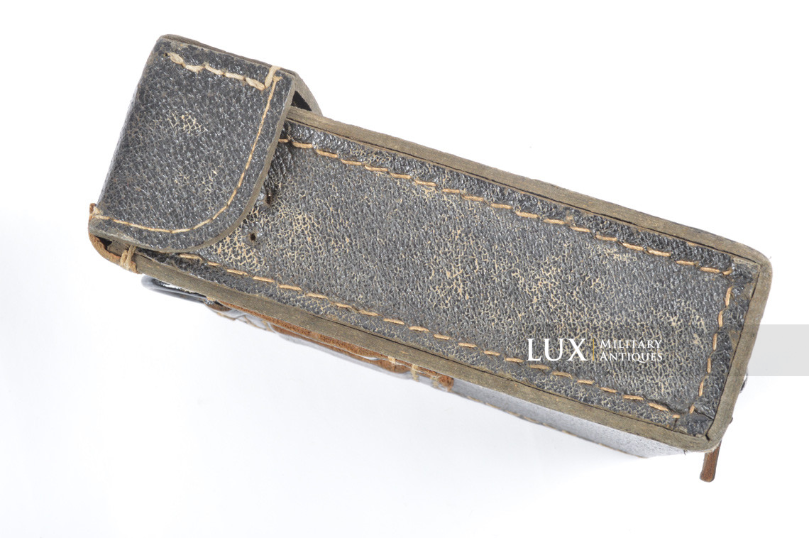 MG34/42 gunner's belt pouch in black pressed cardboard, « gyb » - photo 15