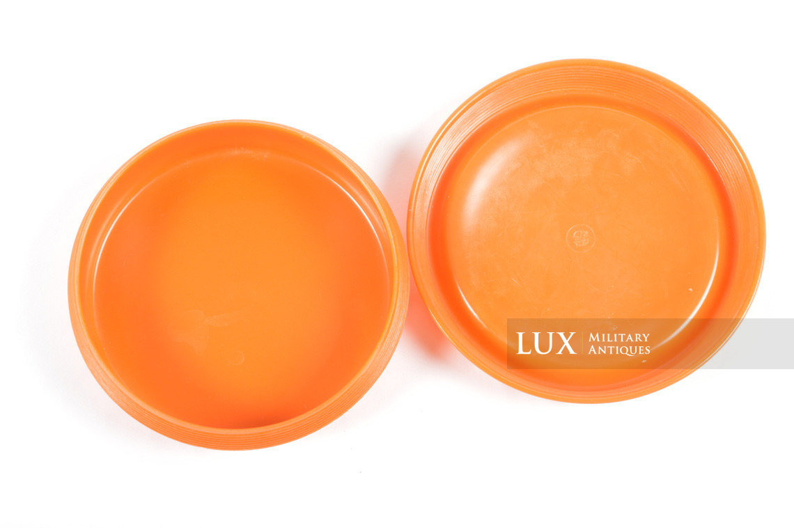 German orange bakelite butterdish - Lux Military Antiques - photo 9