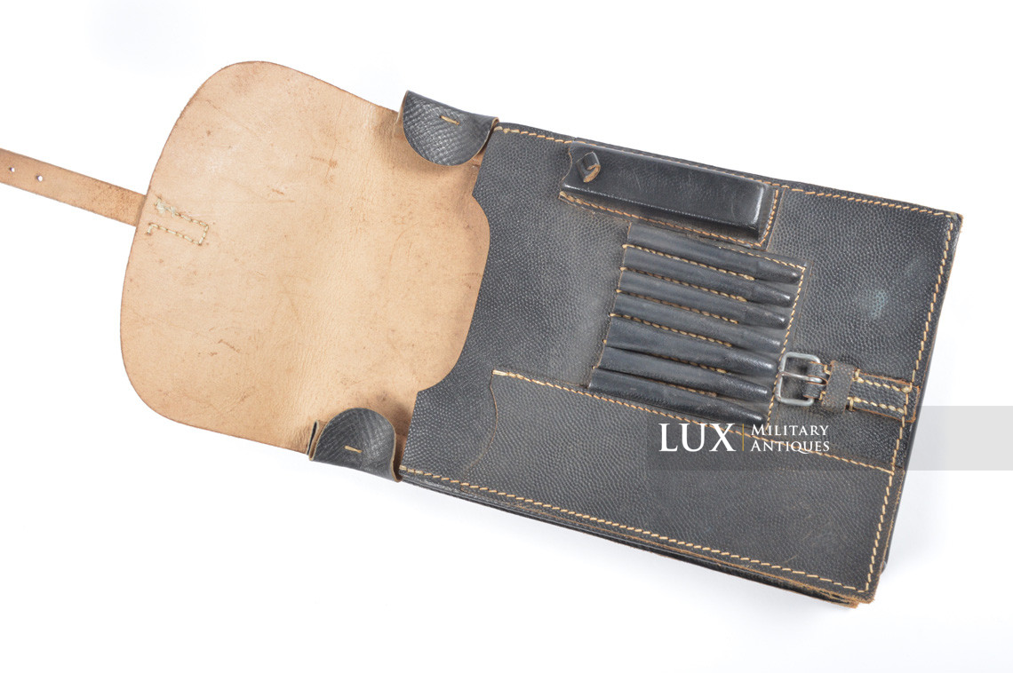 Unissued late-war German map case - photo 11