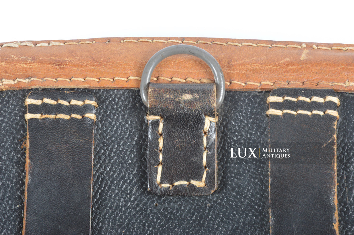 Unissued MG34/42 gunner's belt pouch in black pressed cardboard, « Presstoff » - photo 9