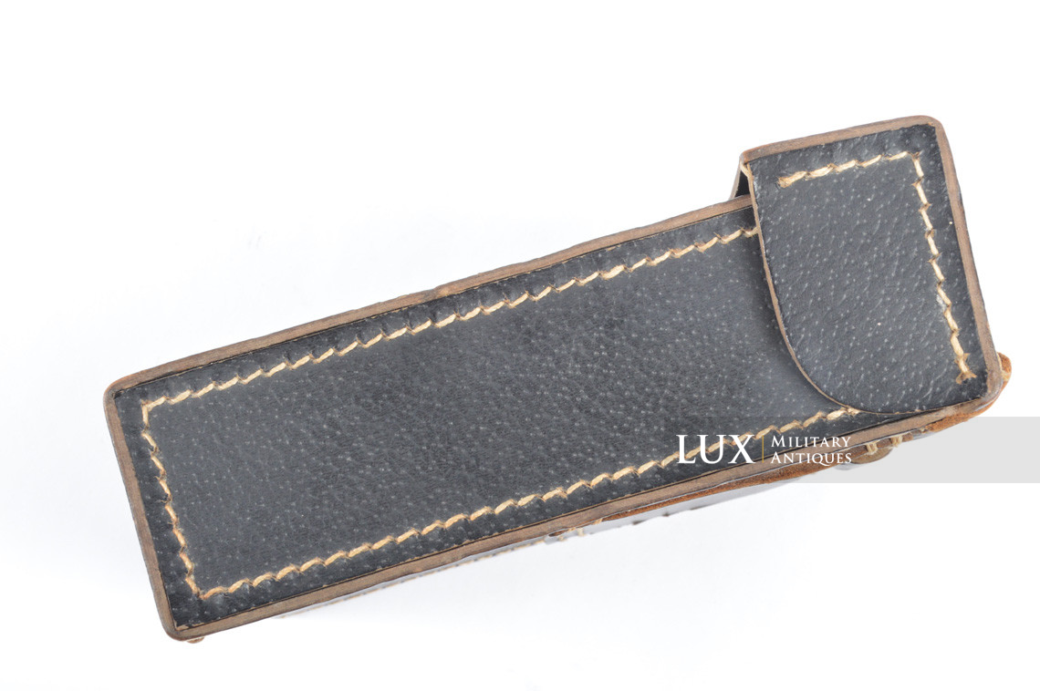 Unissued MG34/42 gunner's belt pouch in black pressed cardboard, « Presstoff » - photo 10