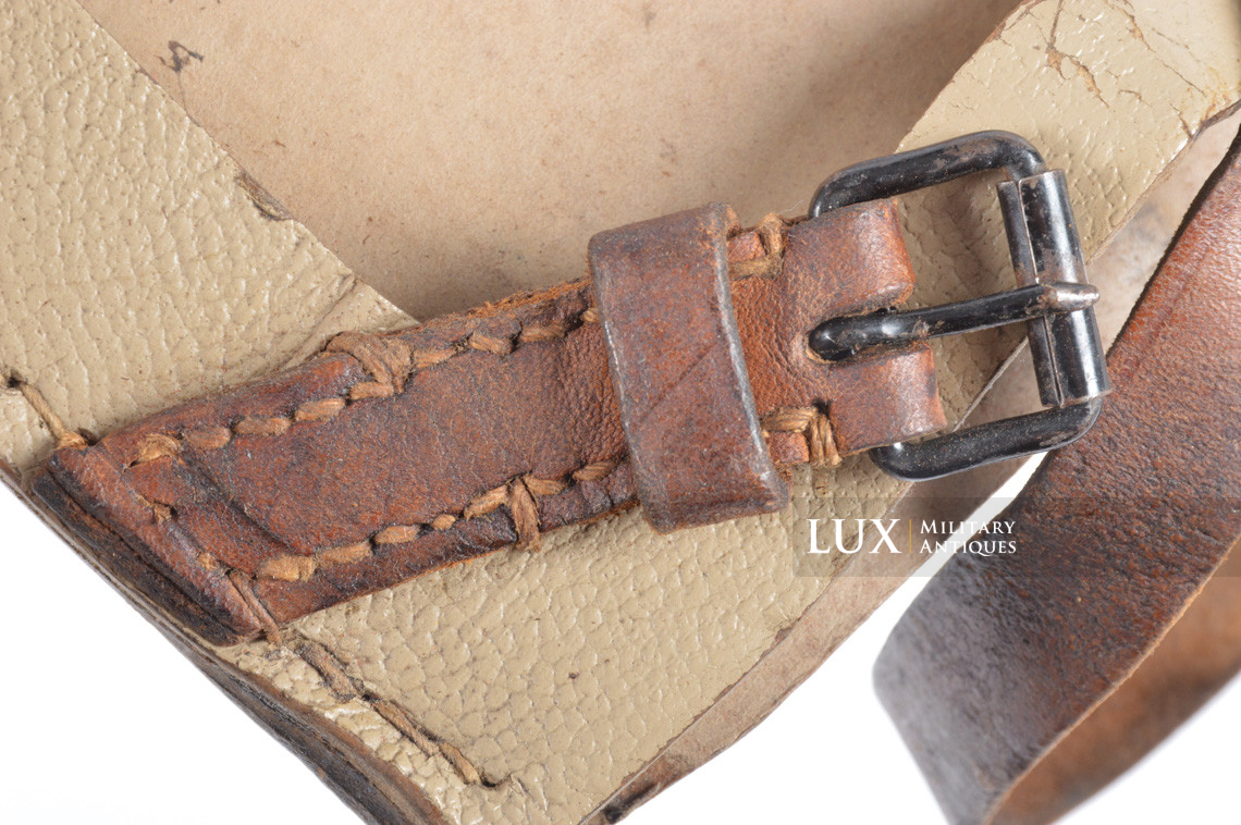 German late-war tan pressed cardboard entrenching tool carrying case, « fkx4 » - photo 13