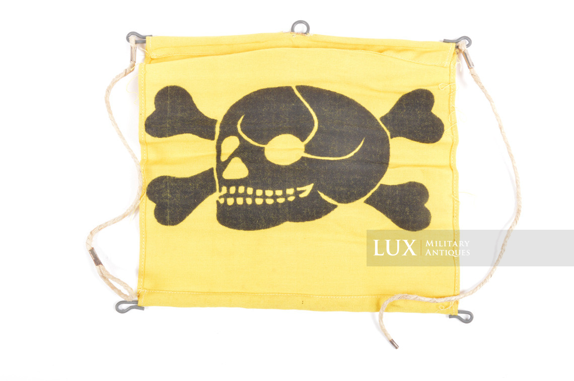 German mine warning flag - Lux Military Antiques - photo 14