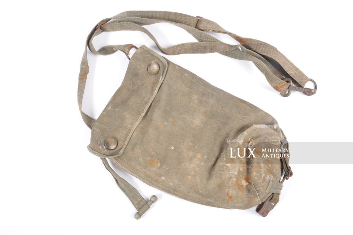 Late-war German paratrooper gas mask carrying bag, « ebd » - photo 4