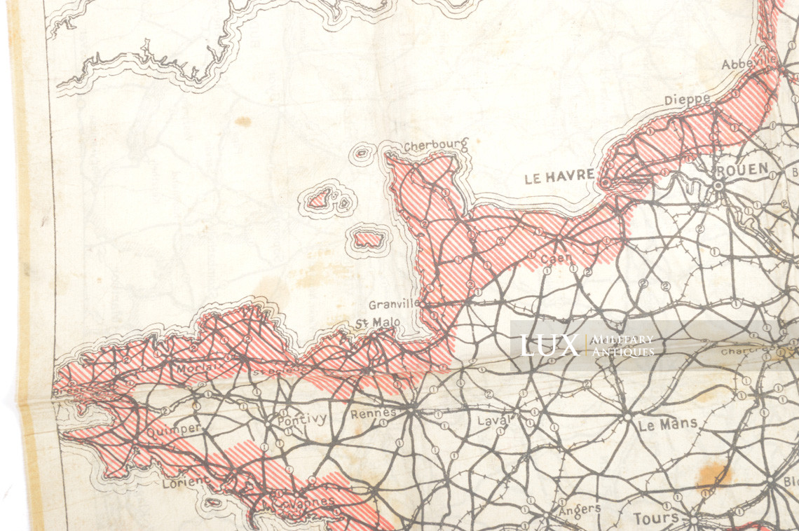 Carte d’évasion en soie de la RAF - photo 8