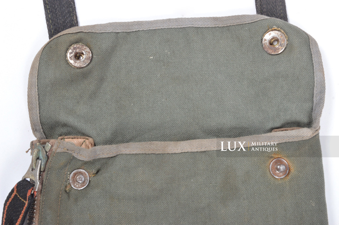 Earliest German paratrooper « Fallschirmsjäger » gas mask carry bag, « Auer » - photo 11