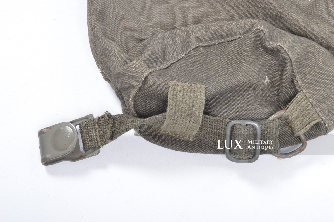Housse de masque anti-gaz de parachutiste allemand fin de guerre, « ebd » - photo 13