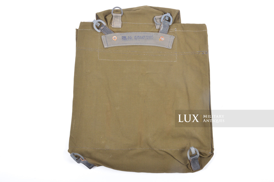 Unissued German late-war combat backpack, « RB.-Nr. 0/0647/5185 » - photo 10