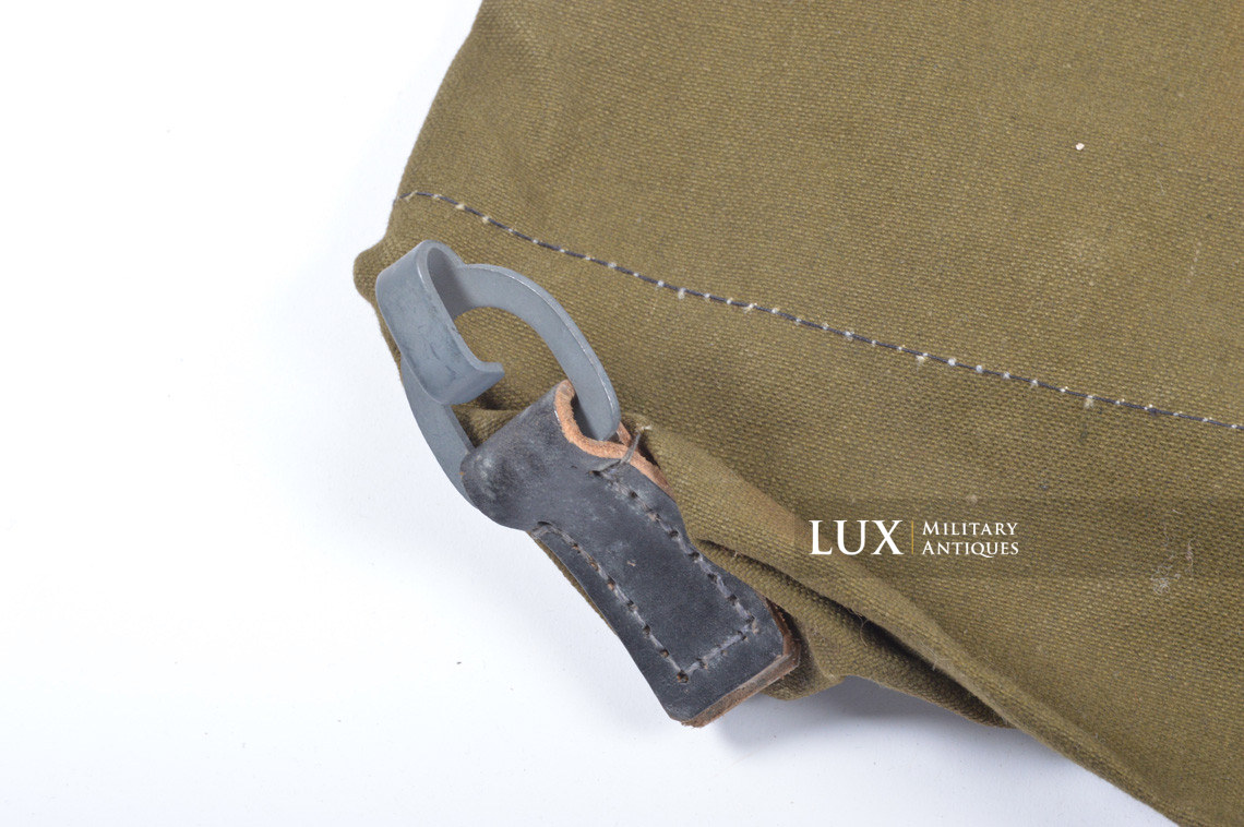 Unissued German late-war combat backpack, « RB.-Nr. 0/0647/5185 » - photo 13