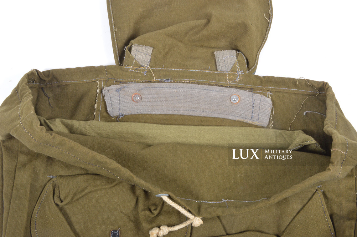 Unissued German late-war combat backpack, « unique feature » - photo 8