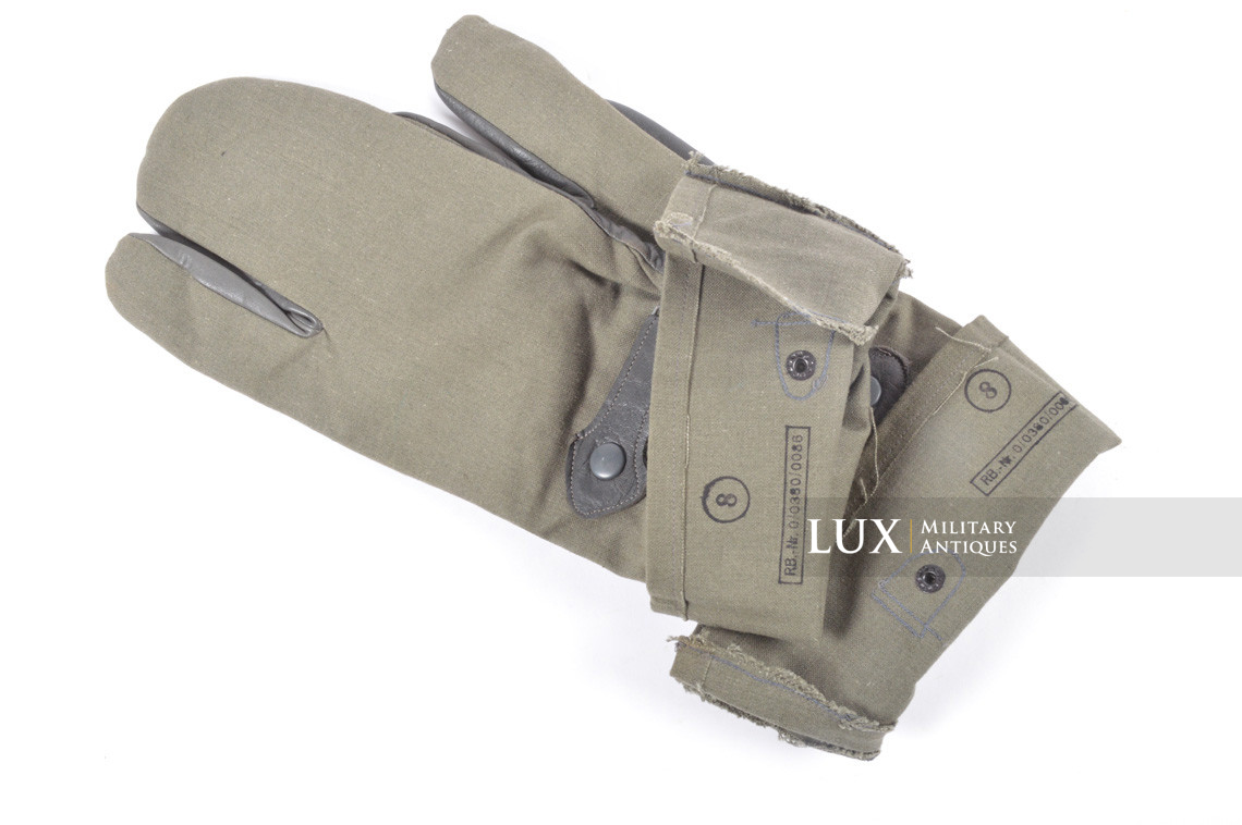 Unissued late-war German motorcyclist's dispatch rider's gauntlets ...