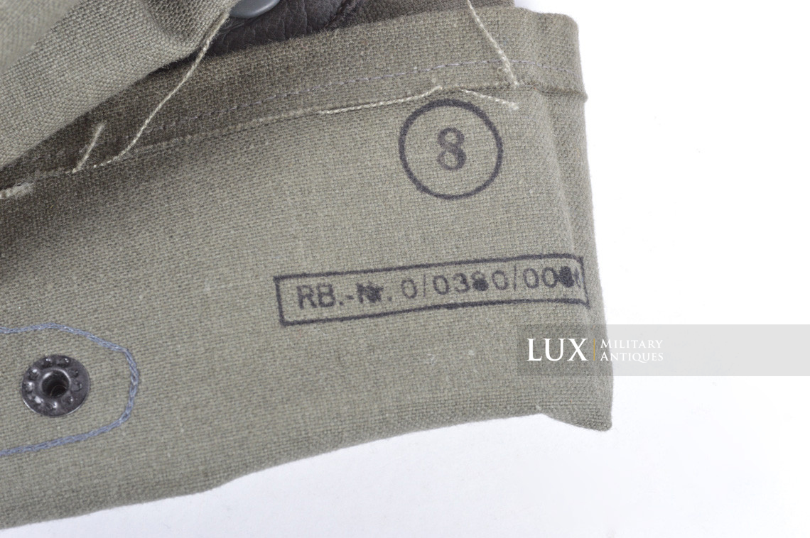 Unissued late-war German motorcyclist's dispatch rider's gauntlets ...