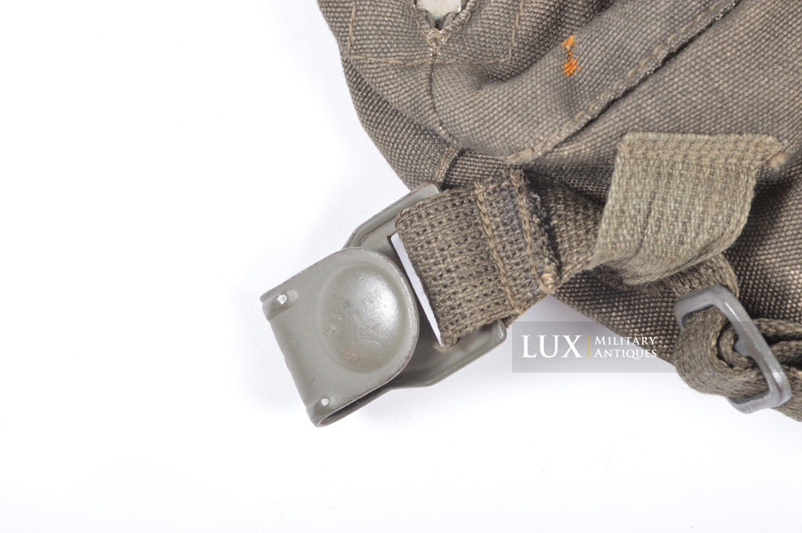 Housse de masque anti-gaz de parachutiste allemand fin de guerre, « ebd » - photo 12