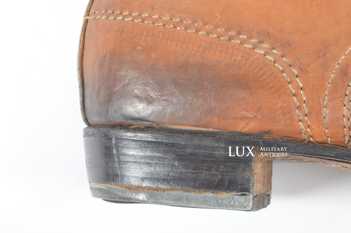 Unissued late-war German low ankle combat boots - photo 12