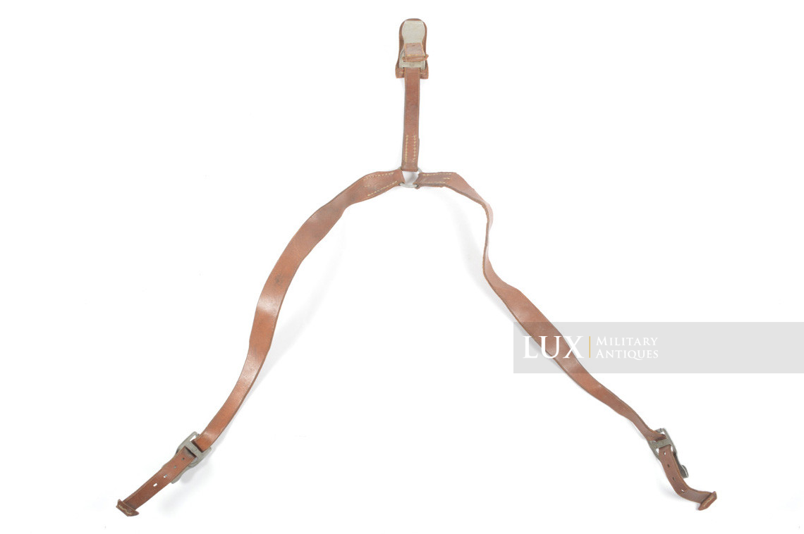 German light Y-straps in natural brown leather - photo 11