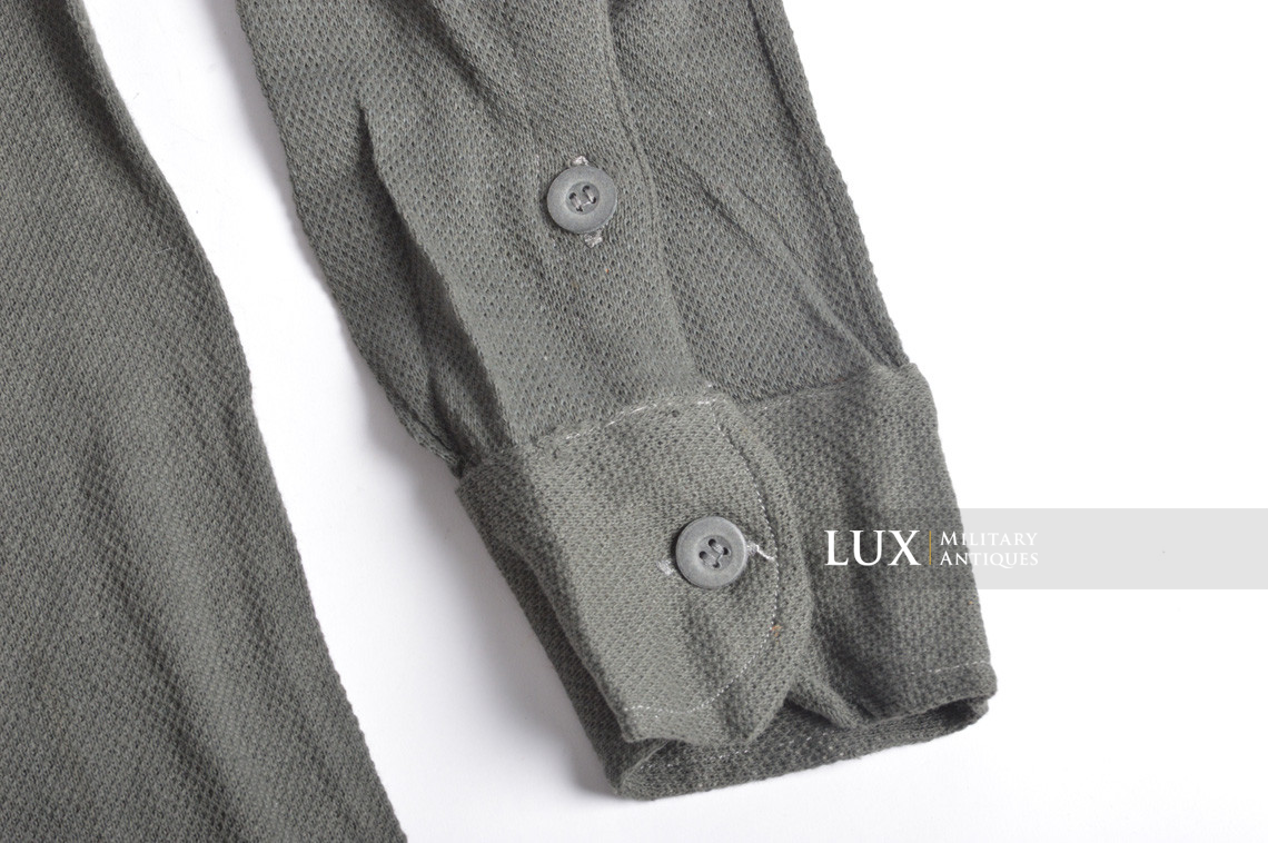 Unissued late-war Heer / Waffen-SS issued service shirt, « aertex » - photo 10