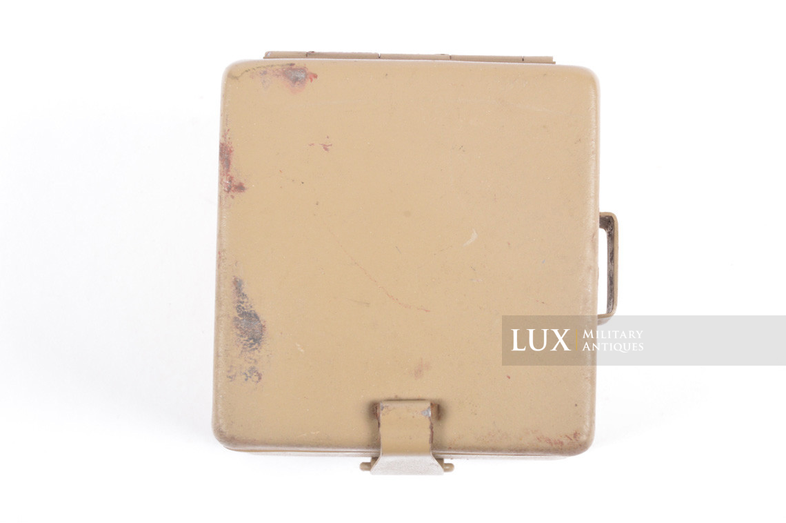 Late-war german mg34/42 optical sight battery box - photo 12