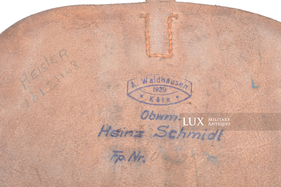 Porte cartes précoce en cuir naturel brun, nominatif, « 1939 » - photo 10