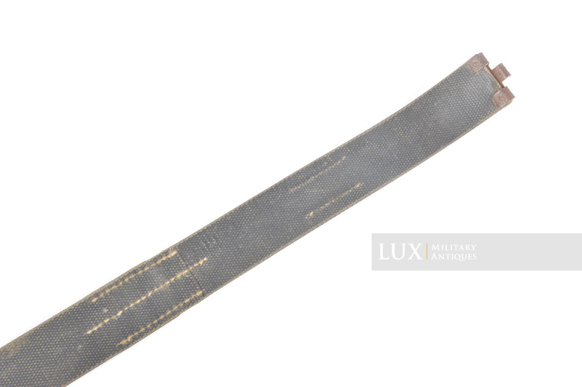 Rare German rubberized combat service belt, « Frdr. Hannike / Berlin 1941 » - photo 14