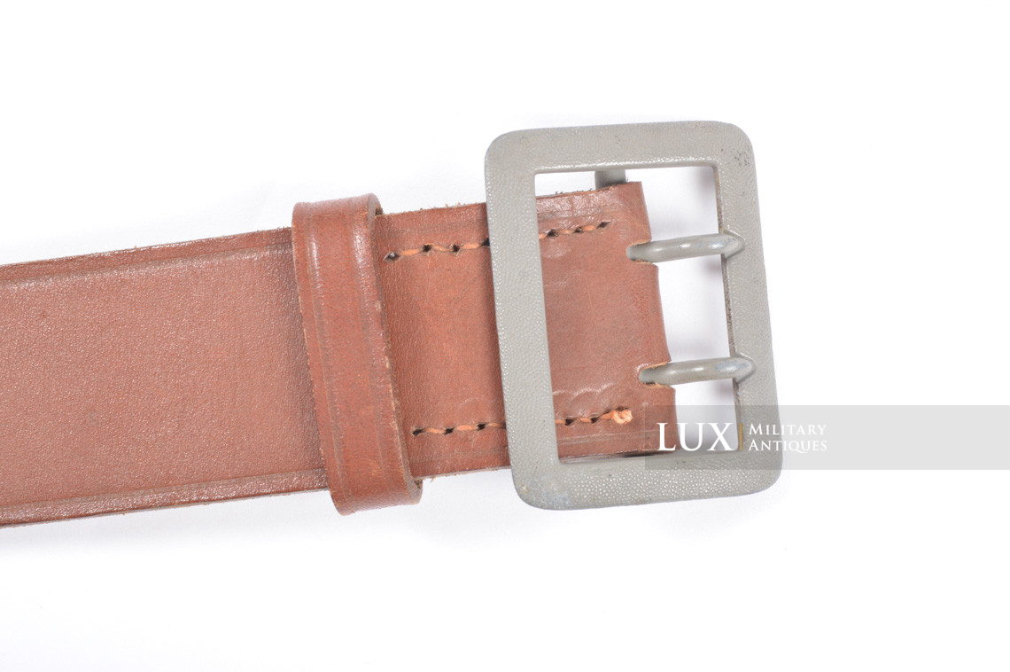 Unissued mid-war Heer officers combat brown belt - photo 7