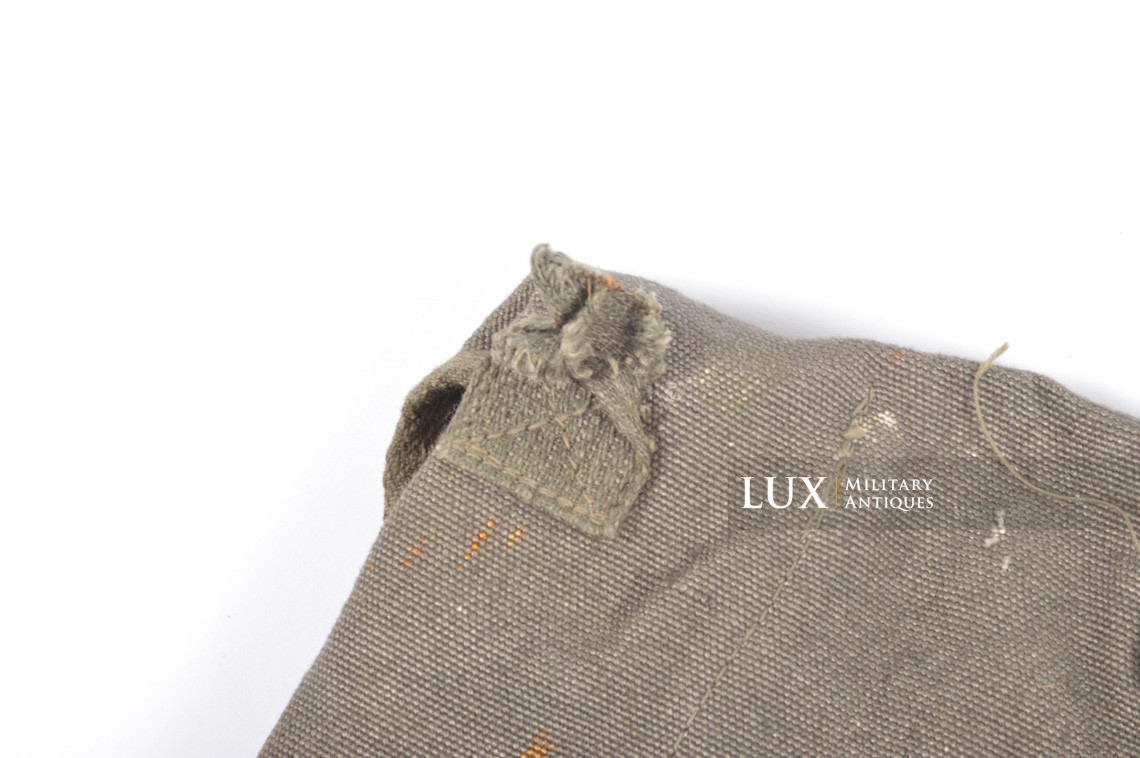 Late-war German paratrooper gas mask carrying bag, « ebd / woodwork find » - photo 10