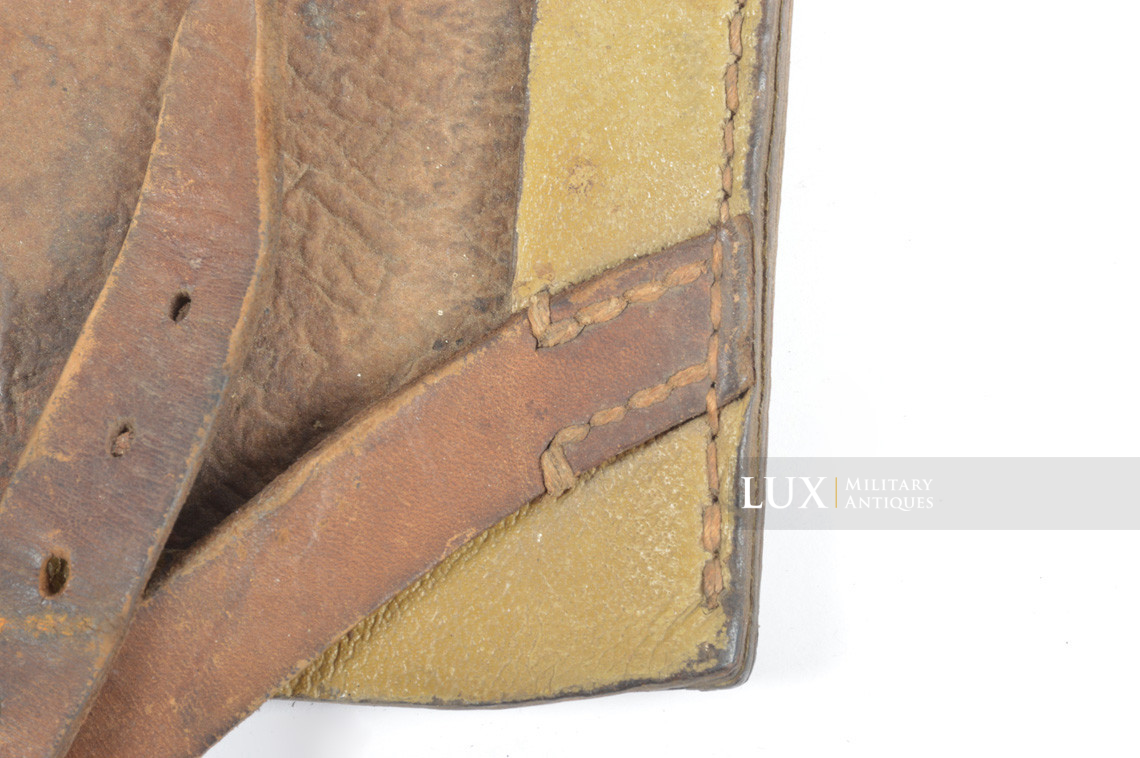 German late-war pressed cardboard e-tool carrying case, « dyo44 » - photo 10