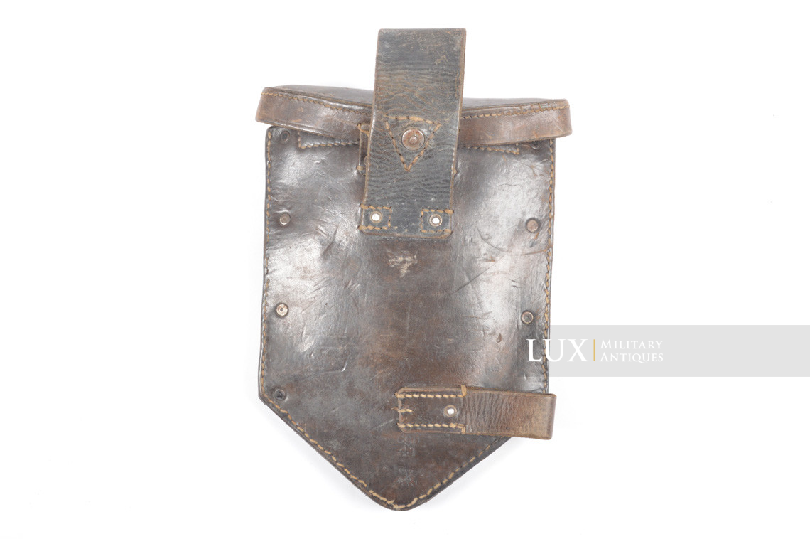 Rare German folding shovel carrying case in brown leather, « cgn41 » - photo 9