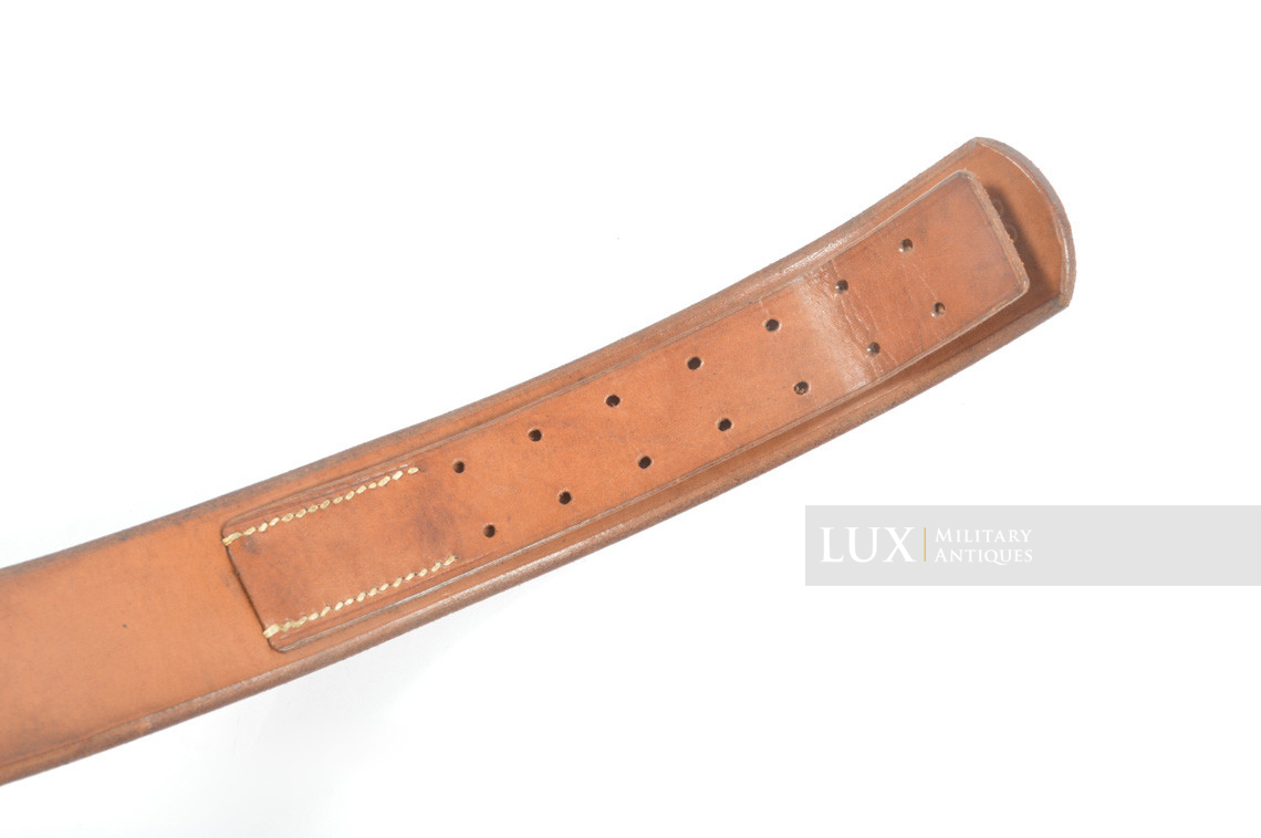 Unissued early German leather belt in natural brown leather, « 1938