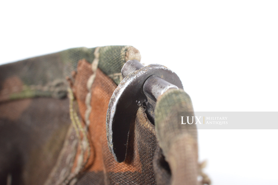 Unique second pattern Waffen-SS helmet cover, « blurred edge / oak leaf / plane tree overprint » - photo 49