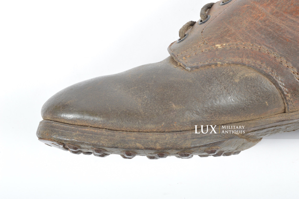 Late-war German low ankle combat boots - Lux Military Antiques - photo 15