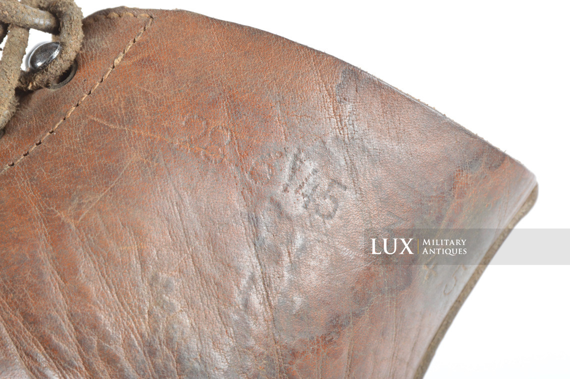 Late-war German low ankle combat boots - photo 20
