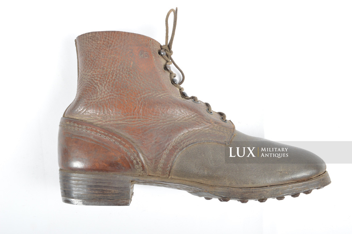 Late-war German low ankle combat boots - Lux Military Antiques - photo 25