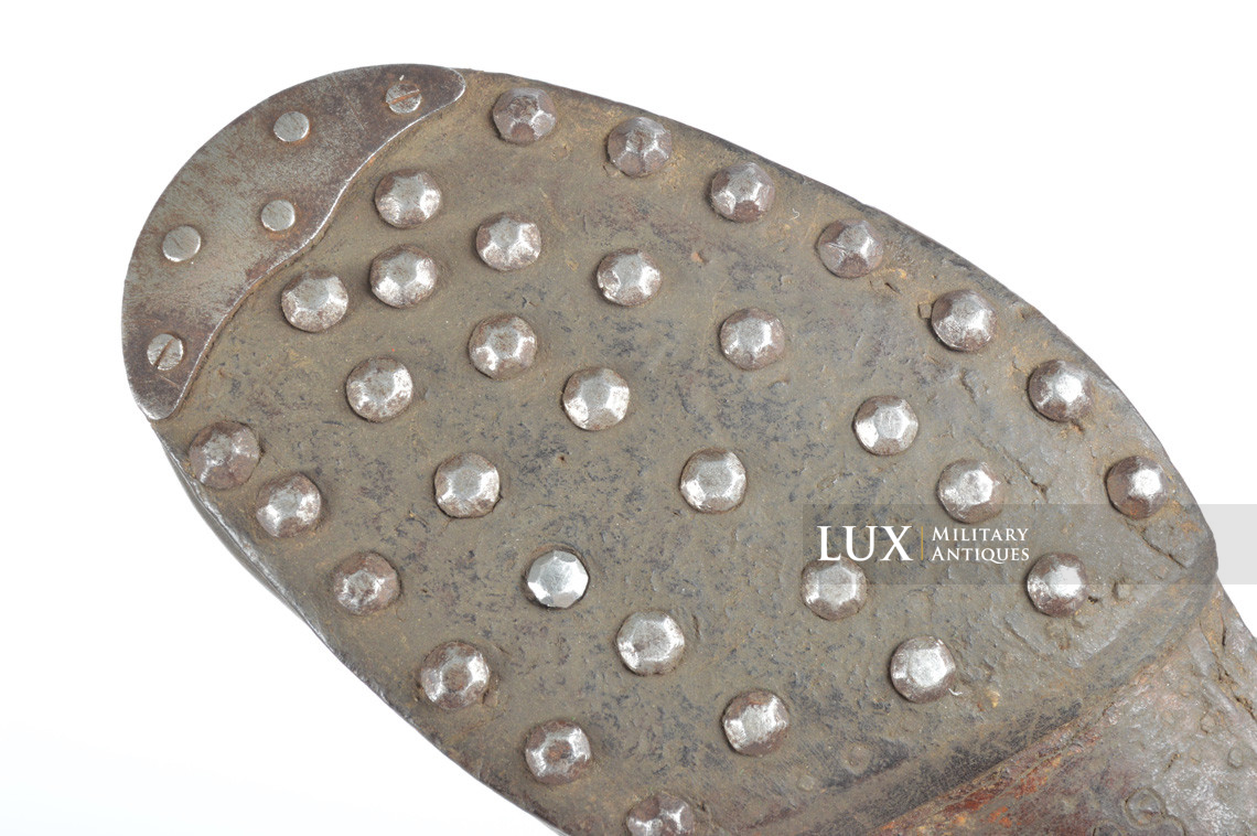 Late-war German low ankle combat boots - photo 30