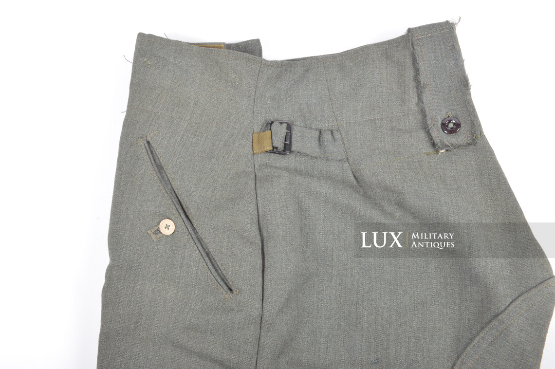 Unissued Heer / Waffen-SS M43 gabardine combat trousers, « Keilhose » - photo 8