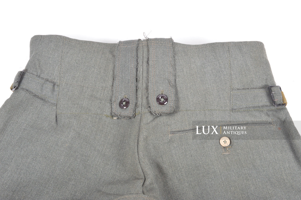 Unissued Heer / Waffen-SS M43 gabardine combat trousers, « Keilhose » - photo 22