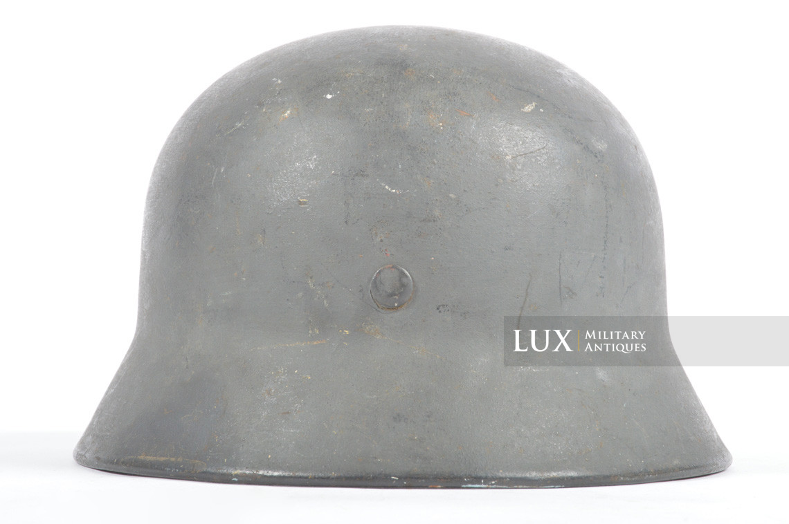 Late-war M40 Wehrmacht doctor's combat helmet, «Q66 » - photo 14