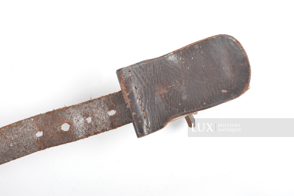 Early Luftwaffe Y-straps in chocolate brown leather - photo 9