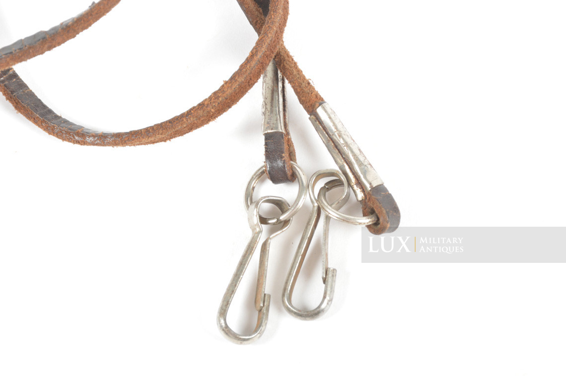 Luftwaffe gravity knife lanyard in leather - photo 10