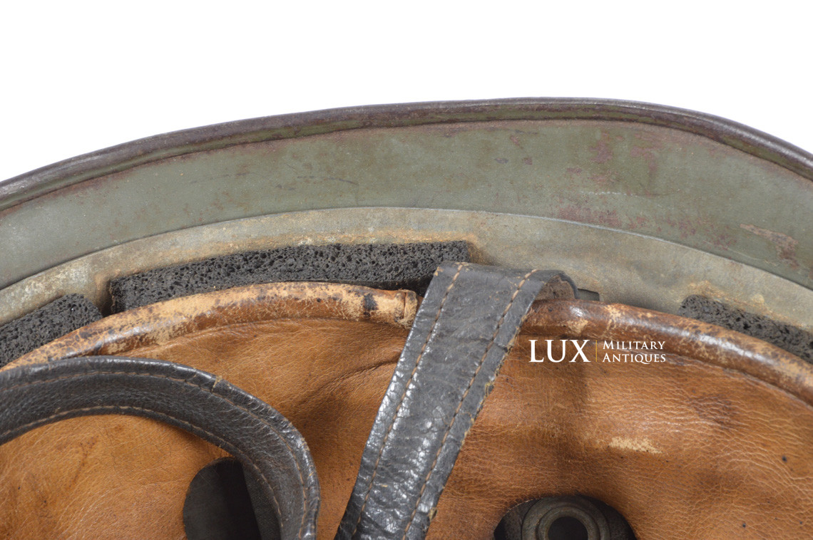 Casque parachutiste allemand M38 double insigne camouflé « FJR6 » - photo 24