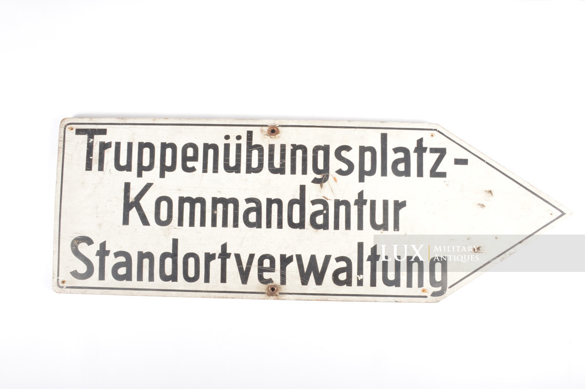 German troop training area directional sign, « Truppenübungsplatz Kommandantur Standortverwaltung » - photo 4