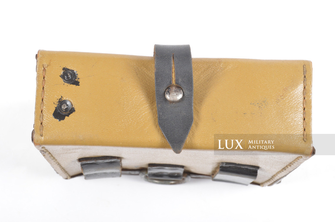 Trousse d'entretien MG34/42 fin de guerre en carton pressé jaune sable, « gut 4 » - photo 13