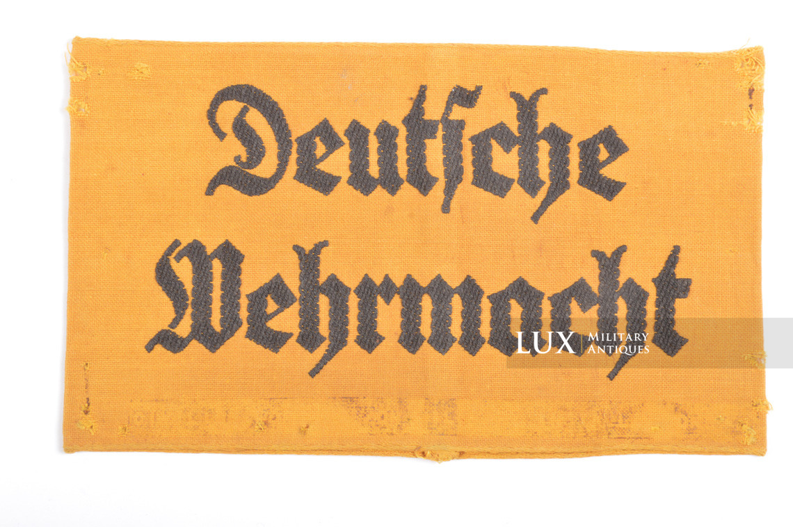 Deutsche Wehrmacht service issued armband, « embroidered / worn-used » - photo 4