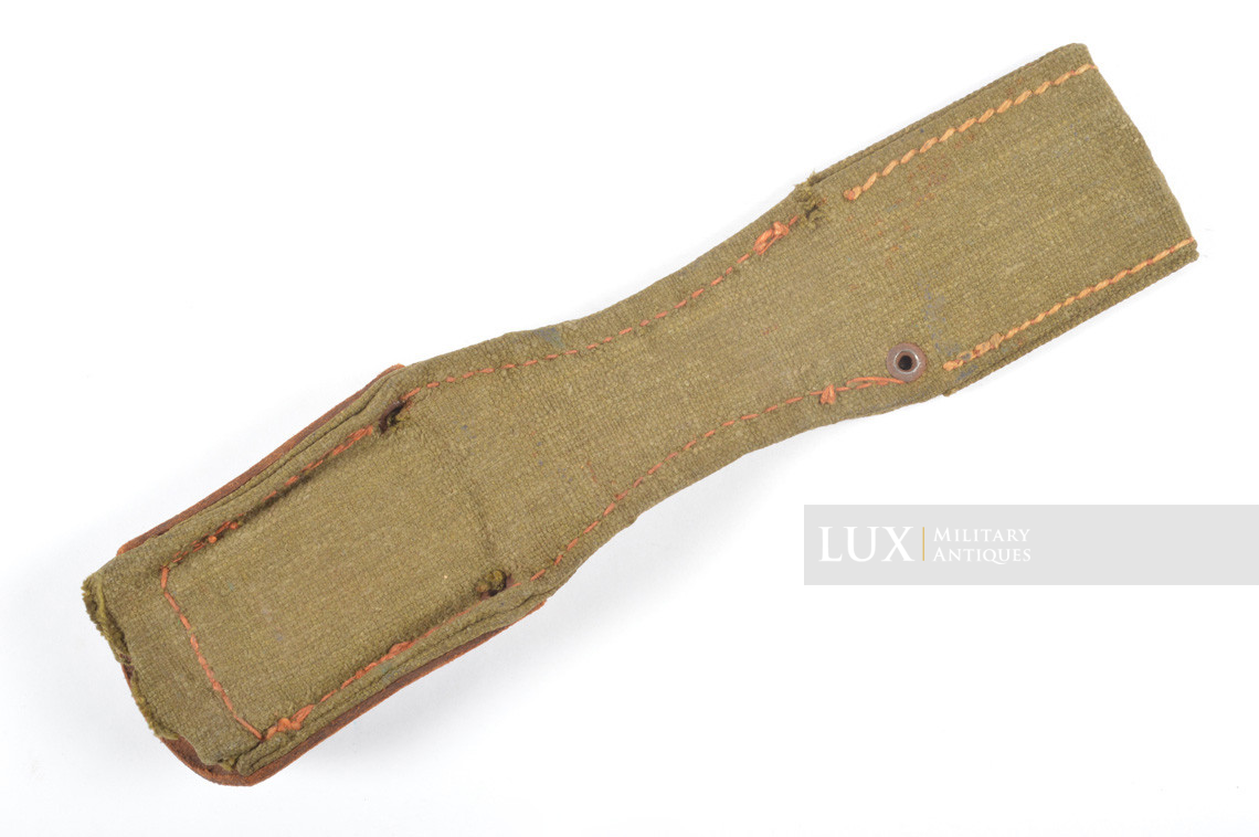 Late-war K98 bayonet frog - photo 9