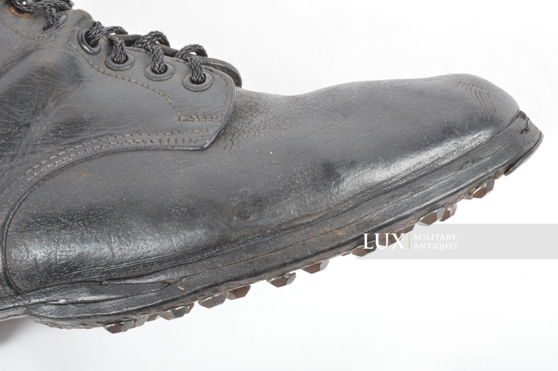 Early-war German low ankle combat boots, « combat worn » - photo 11