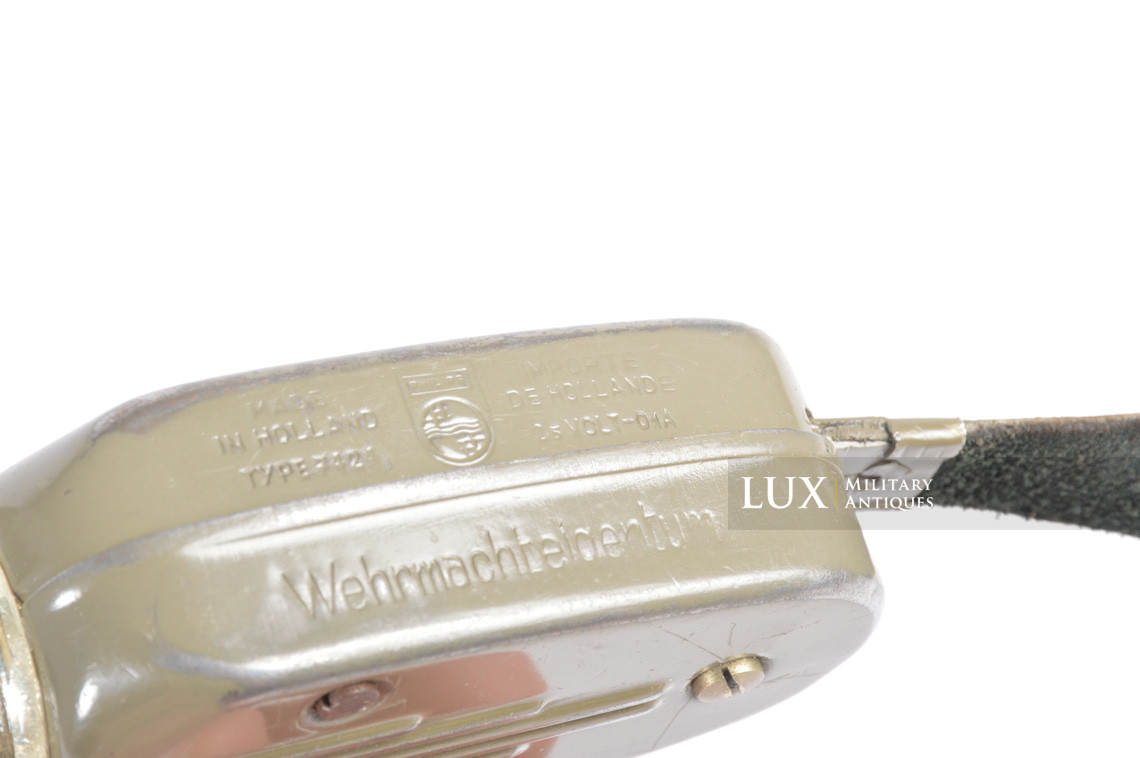 Rare German issue hand generator field flashlight, « Wehrmachteigentum » - photo 10