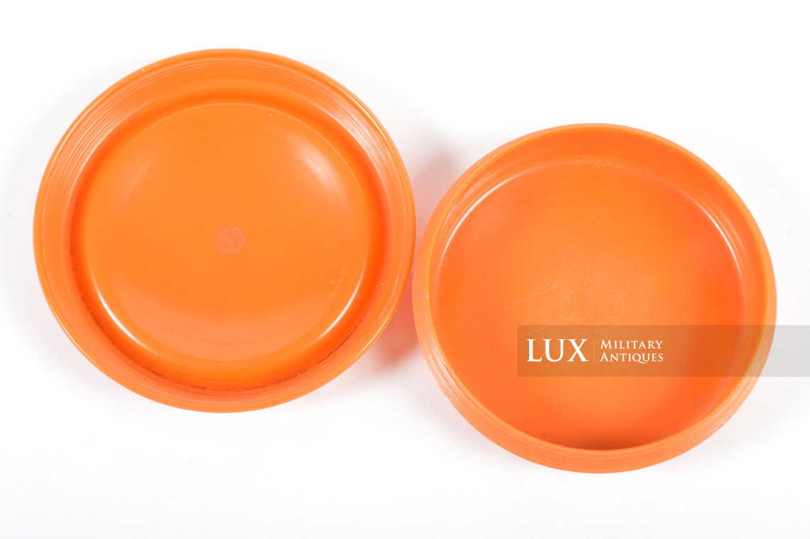 German orange bakelite butterdish - Lux Military Antiques - photo 11