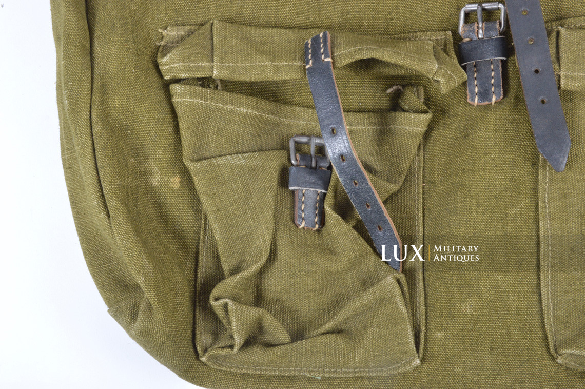 Unissued late-war german green combat backpack - photo 9