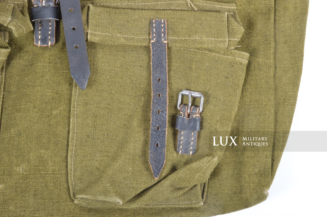 Unissued late-war german green combat backpack - photo 10